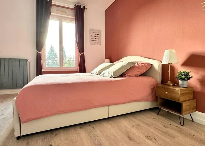 L Etoile Confort A Gare Classe 3 Etoiles Apartmán Épinal